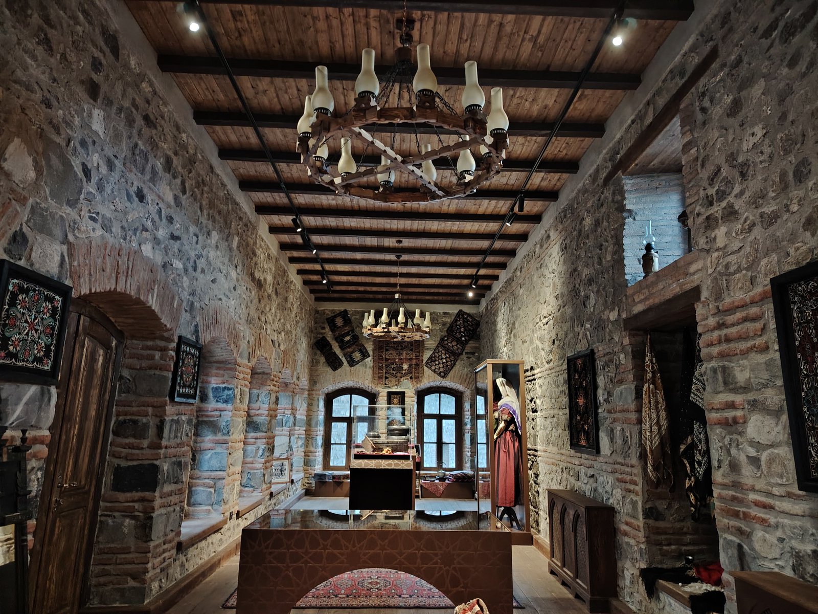  - Image 10